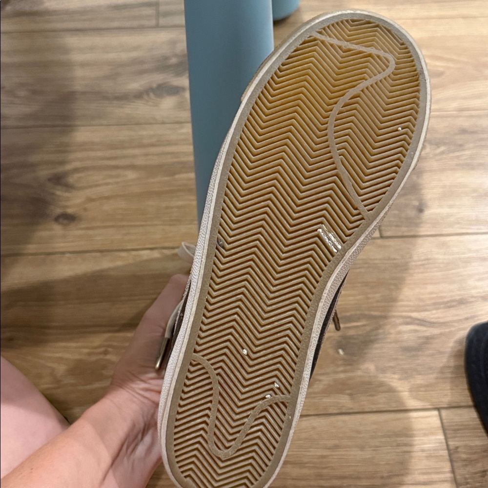 Nike High-Top - Picture 8 of 8
